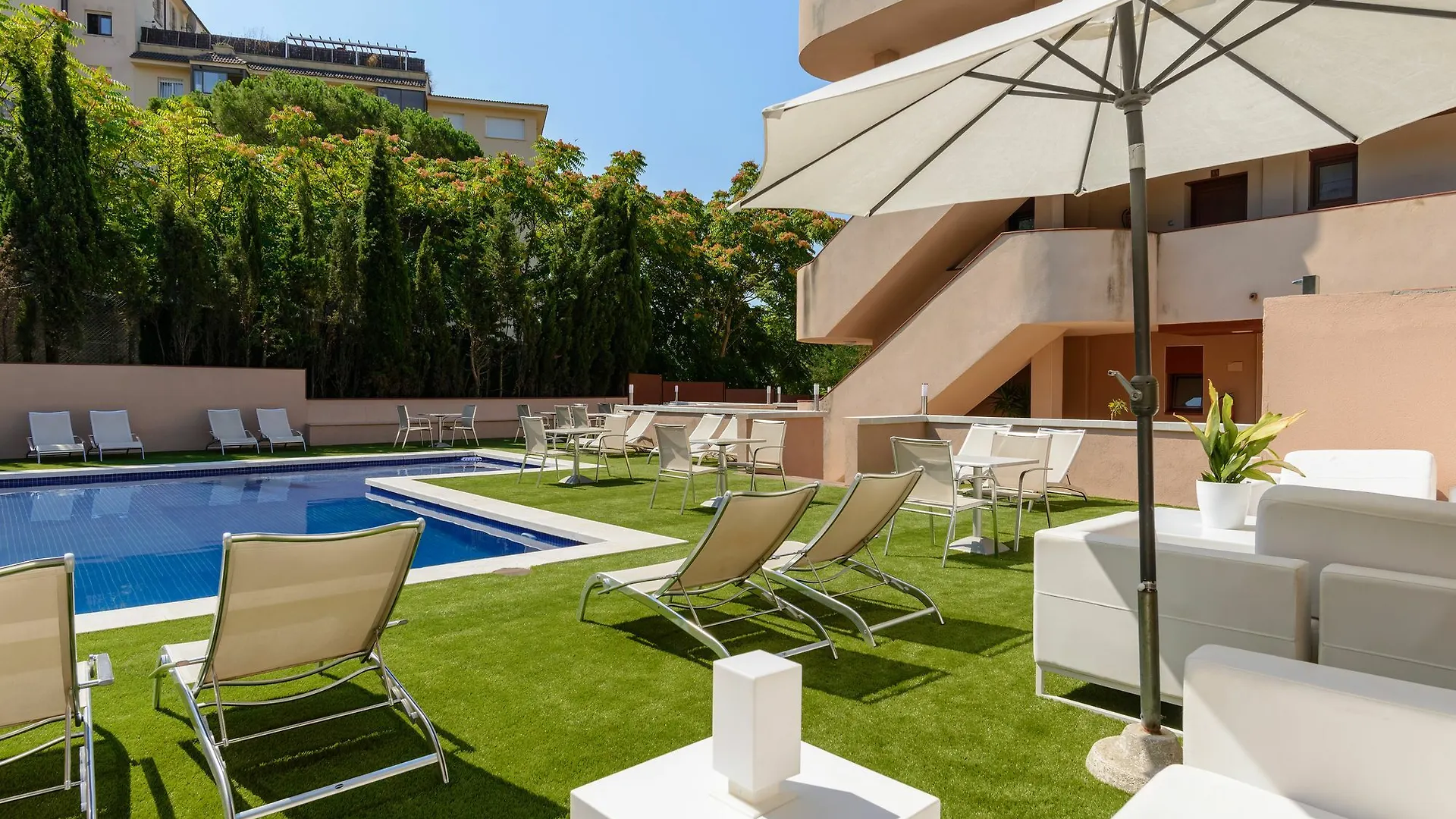 Apartamentos Tossa Dreams contacts